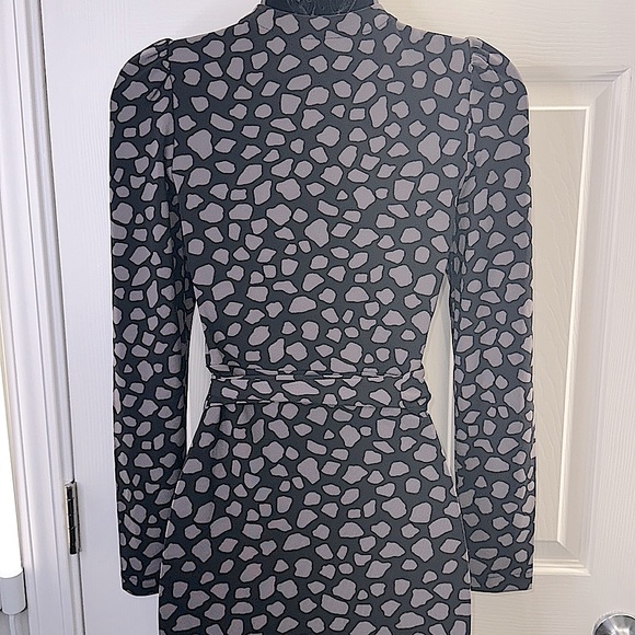 🔥 🔥 🔥 ALERT. POA! NWT WRAP AROUND 👗. It just don’t get NO BETTER. Maxi fit! - Picture 12 of 12